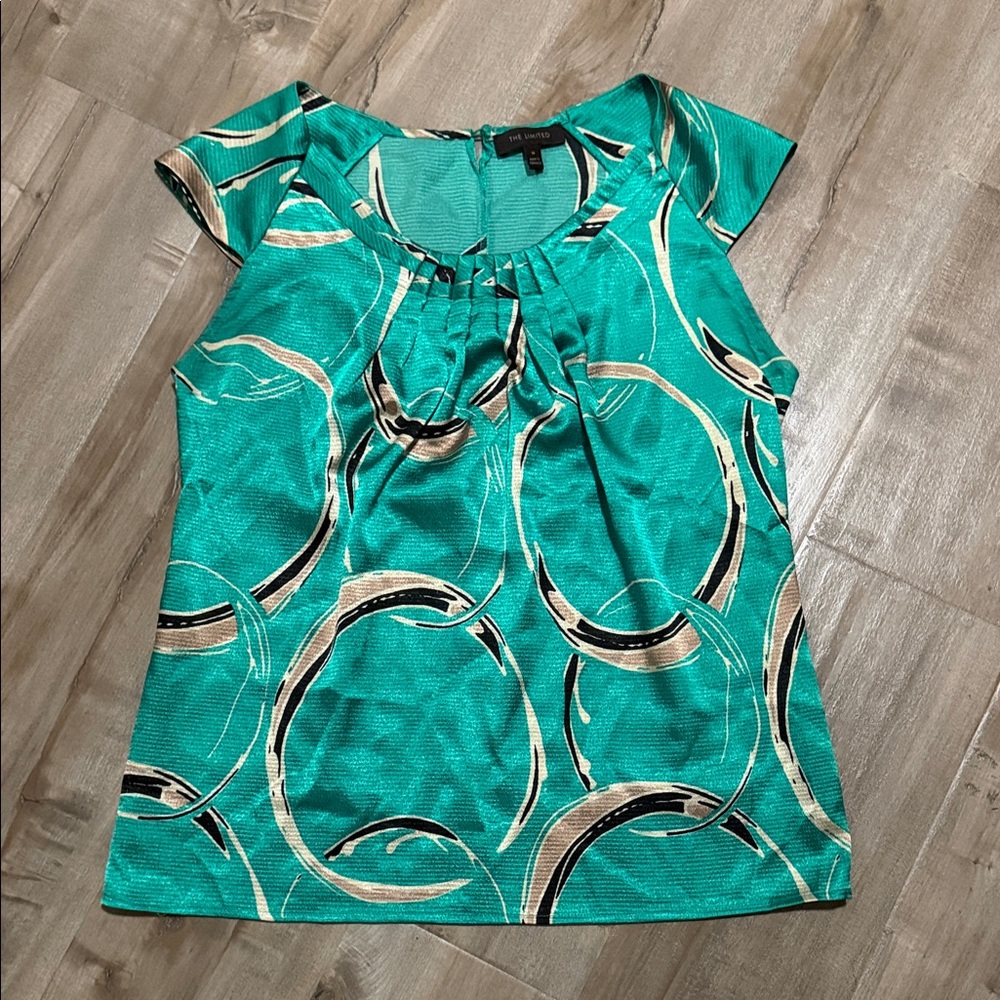 The Limited Green Geometric Print Cap Sleeve Top Pleated Collar, Sz M
